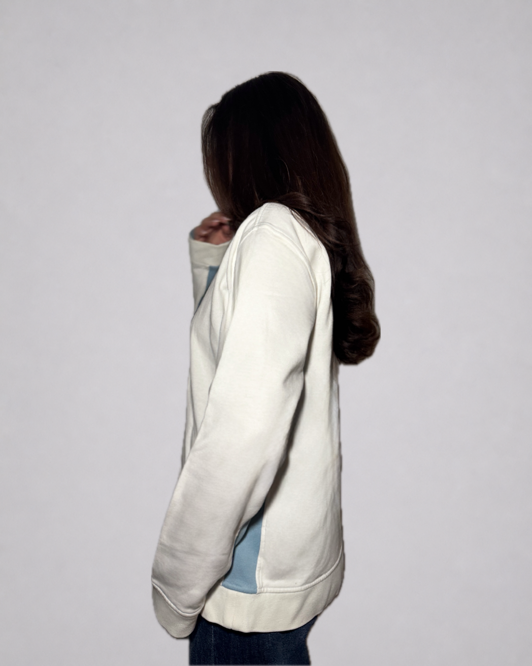 Nike Logo Crewneck Sweatshirt (White / Light Blue)