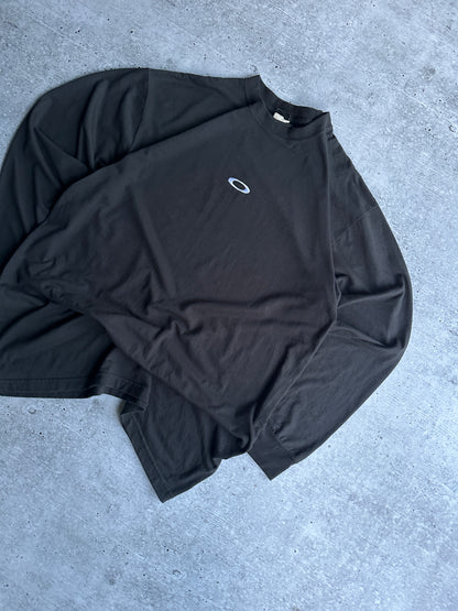 Oakley Center Logo Embroidered Long-sleeve (XL)