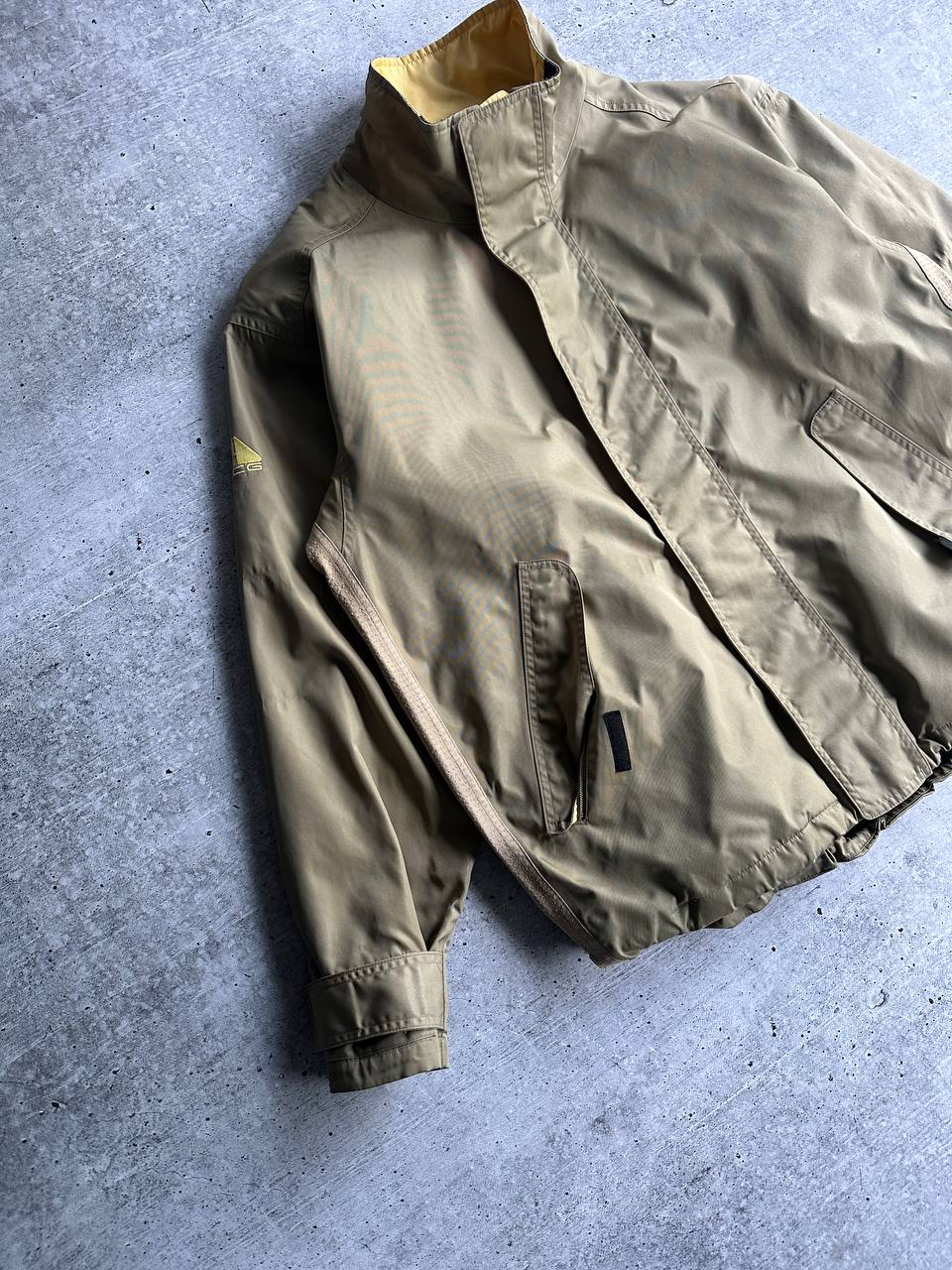 Nike ACG Rare Vintage Jacket (L)