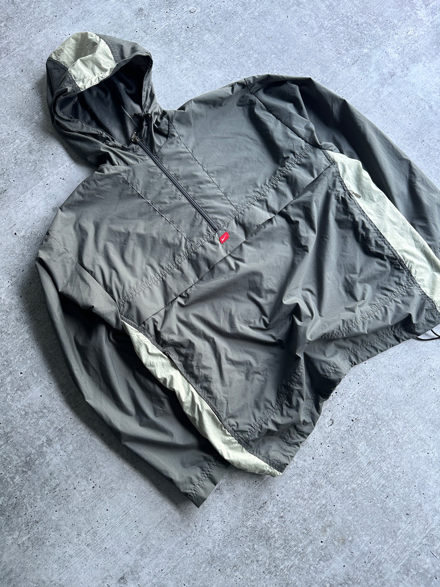 Vintage Nike Center Swoosh Nylon Hooded Anorak (L)