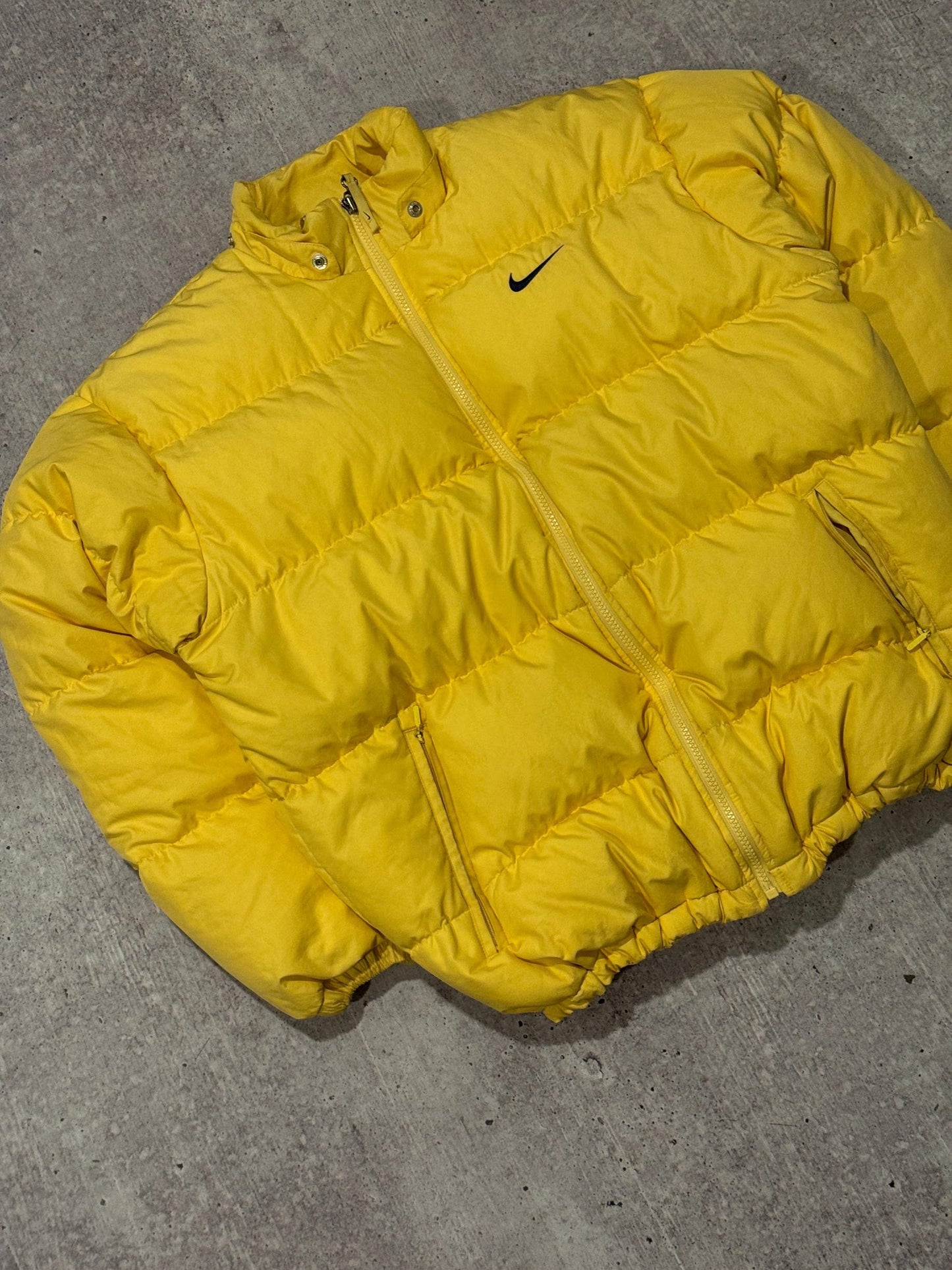 Nike Puffer Jacket (M)